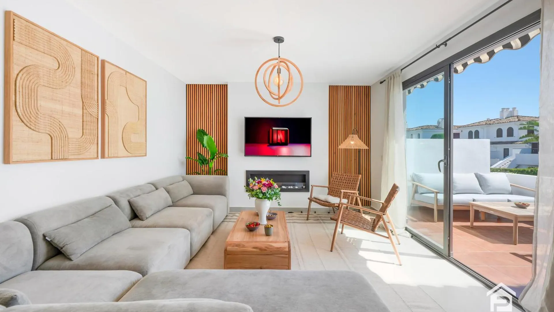 Charming Beachside Townhouse In Villacana Estepona 0*,  Spanje