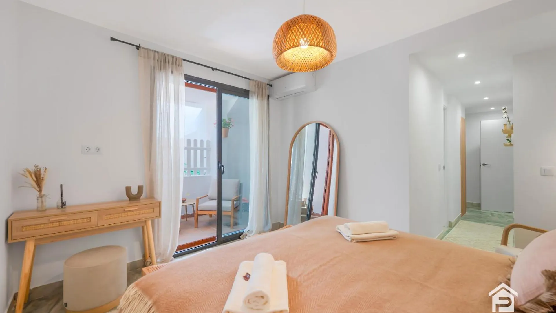 בית נופש אסטפונה Charming Beachside Townhouse In Villacana